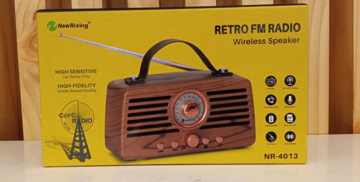 Parlante Retro NR-4013